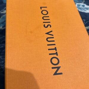 Louis Vuitton box
